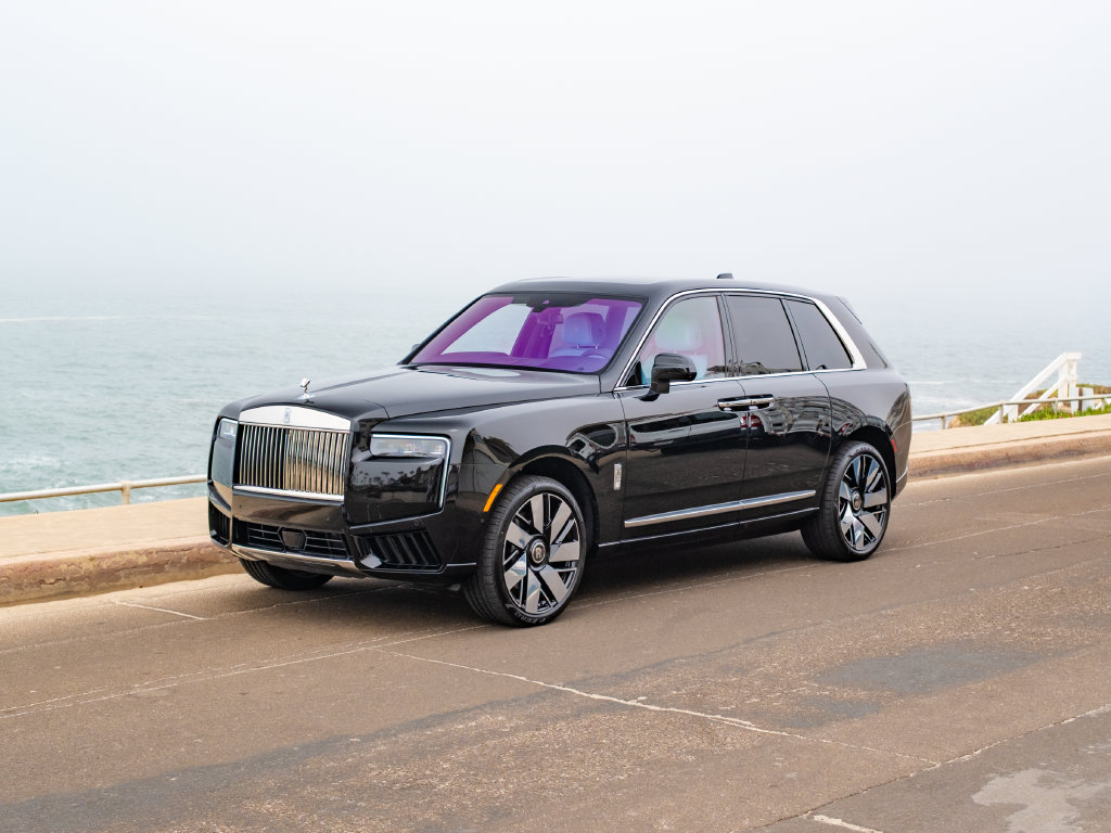 2027 Rolls-Royce Cullinan Base