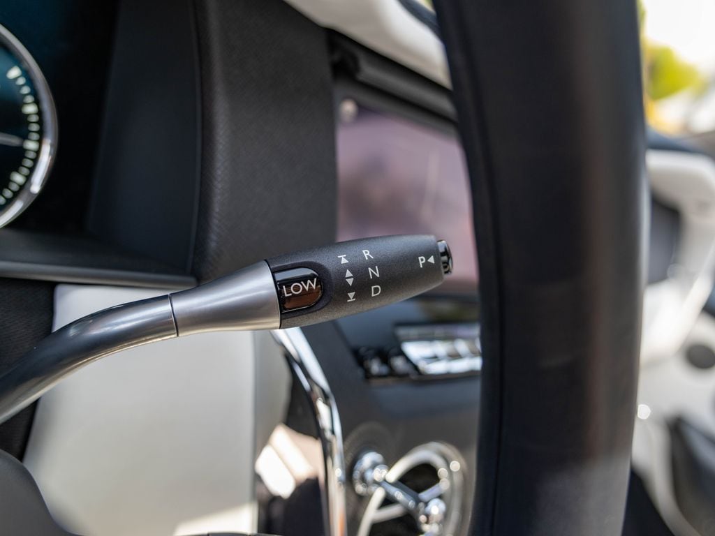 2019 Rolls-Royce Cullinan Base - Photo 28