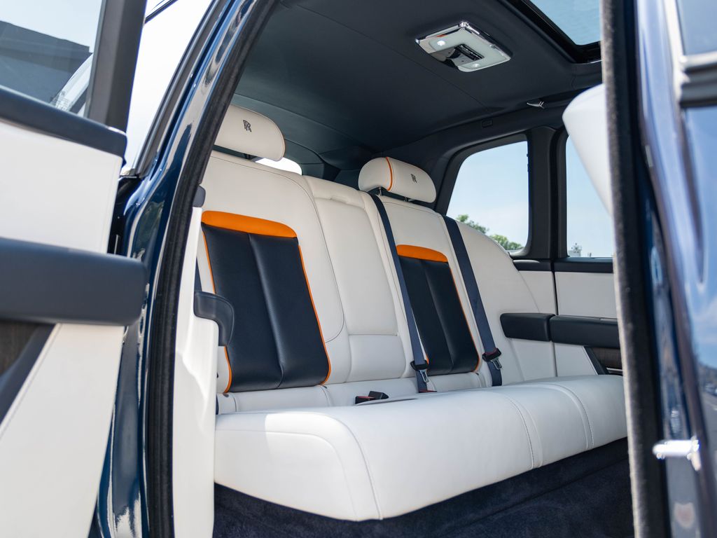 2019 Rolls-Royce Cullinan Base - Photo 31