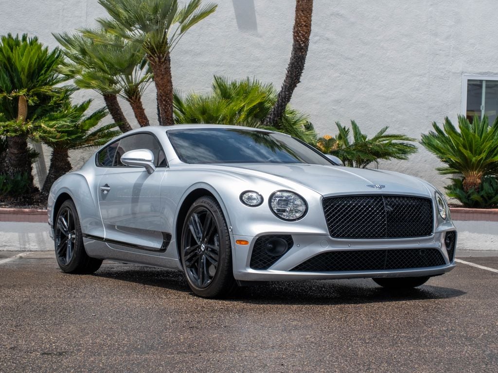 2023 Bentley Continental GT V8 Mulliner's photo