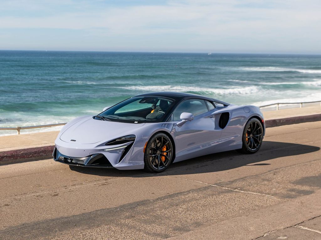 2026 McLaren Artura Coupe 