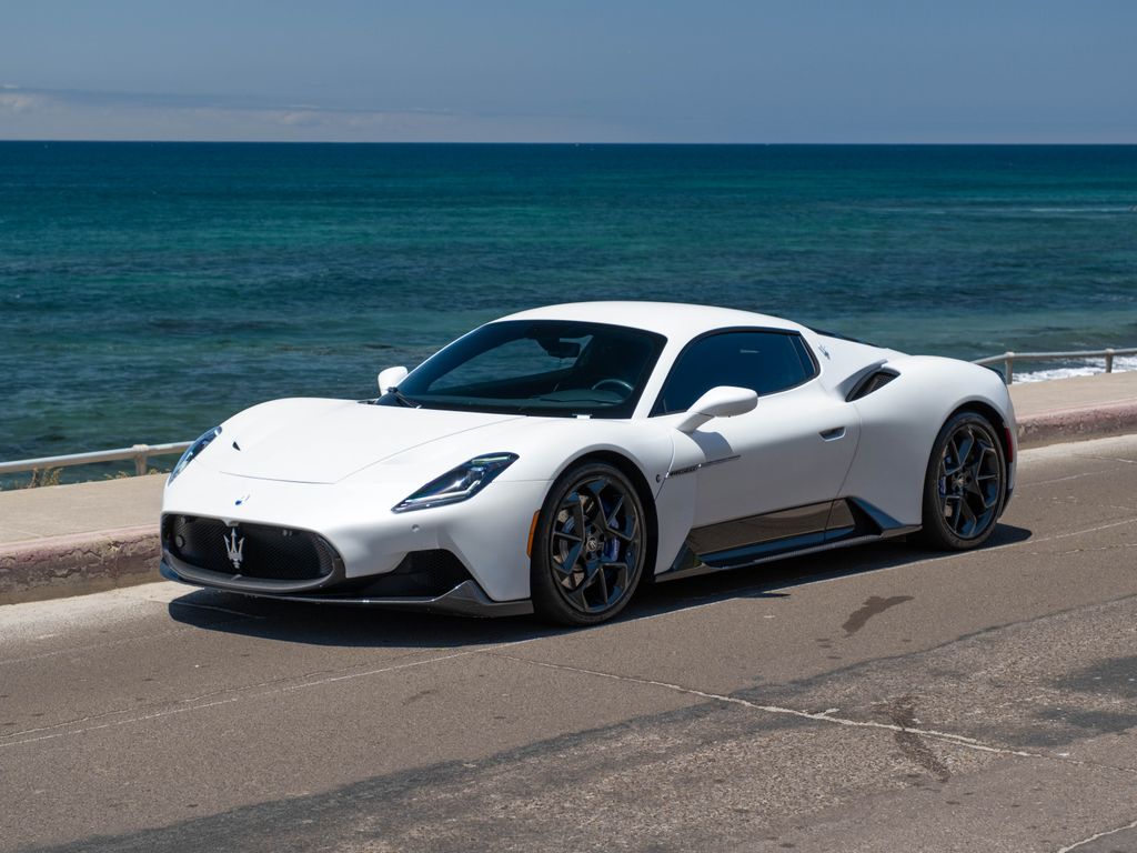 2022 Maserati MC20 -'s photo