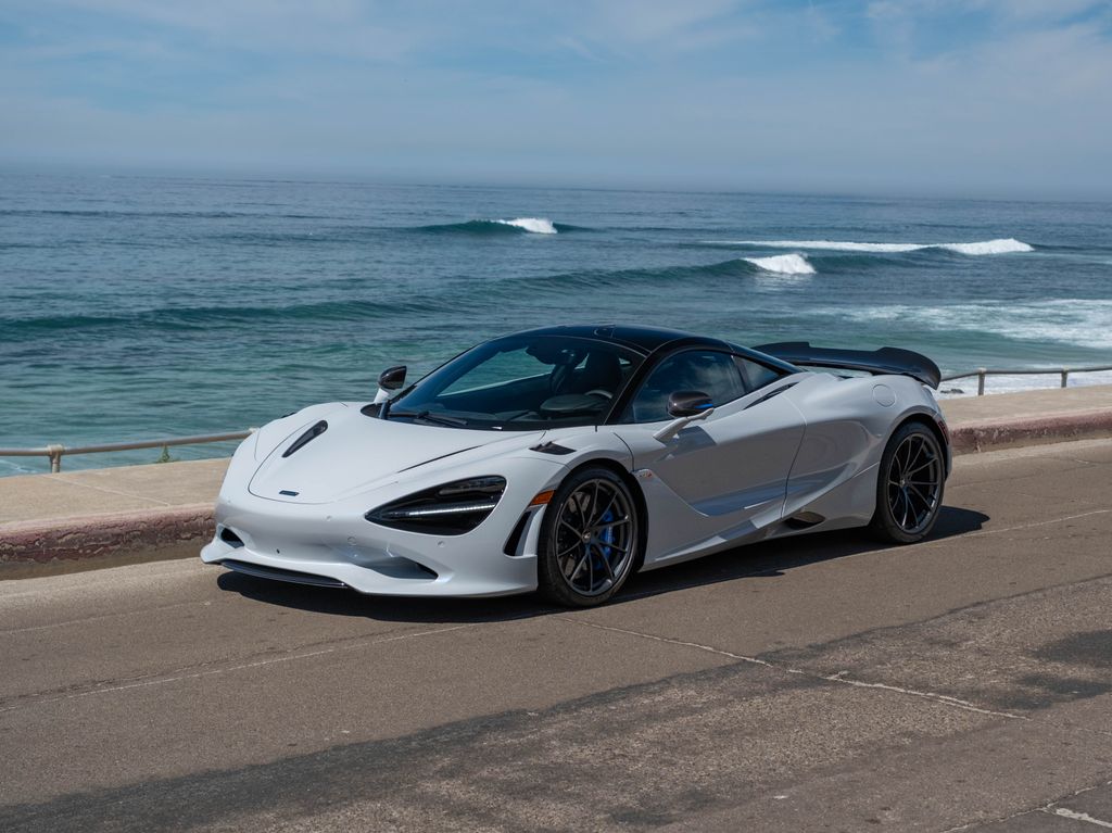 2026 McLaren 750S Coupe 