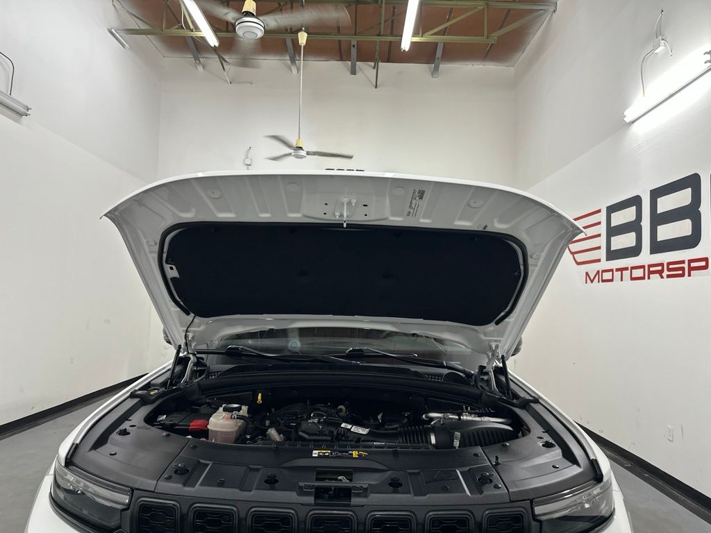 2024 Jeep Grand Cherokee Altitude - Photo 5