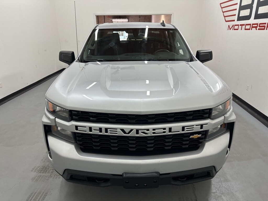 2020 Chevrolet Silverado 1500 Custom photo 3