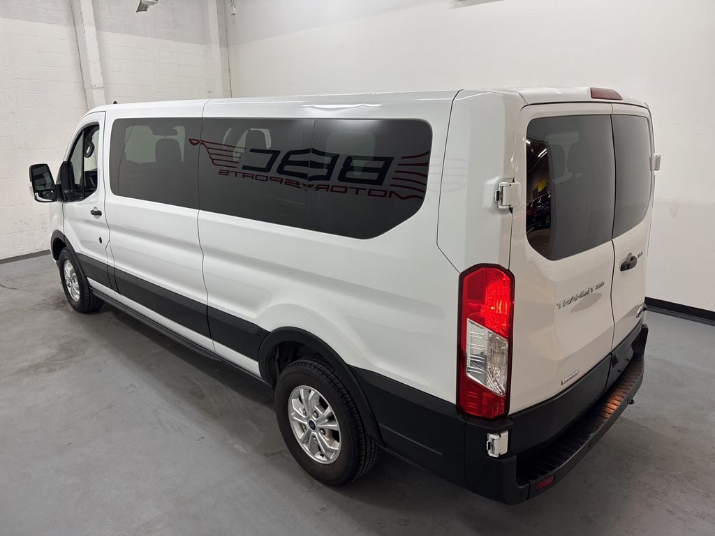 2021 Ford Transit Passenger Van XLT - Photo 18