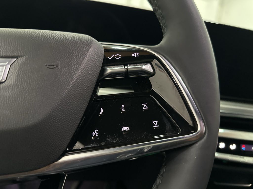 2024 Cadillac LYRIQ Luxury 1 - Photo 40