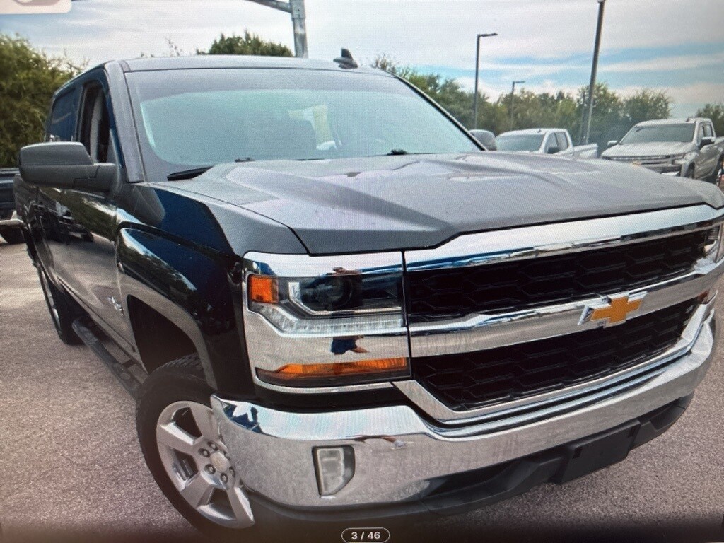 2018 Chevrolet Silverado 1500 LT Texas Edition photo 2