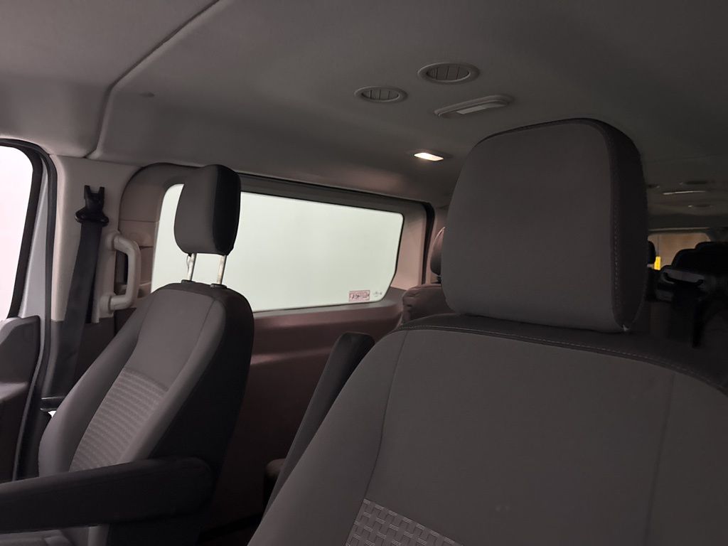 2021 Ford Transit Passenger Van XLT - Photo 30