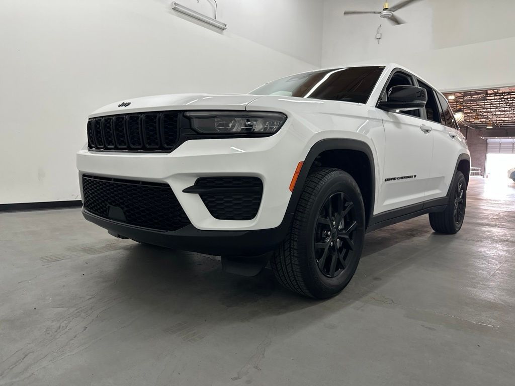 2024 Jeep Grand Cherokee Altitude - Photo 22
