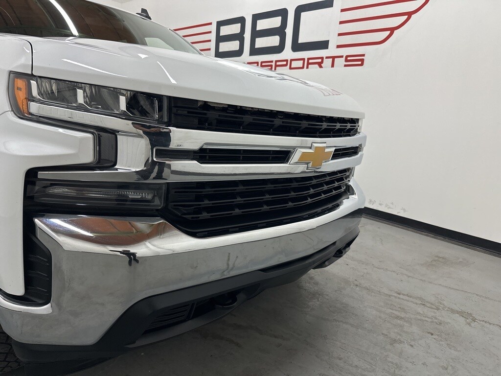 2020 Chevrolet Silverado 1500 LT photo 2