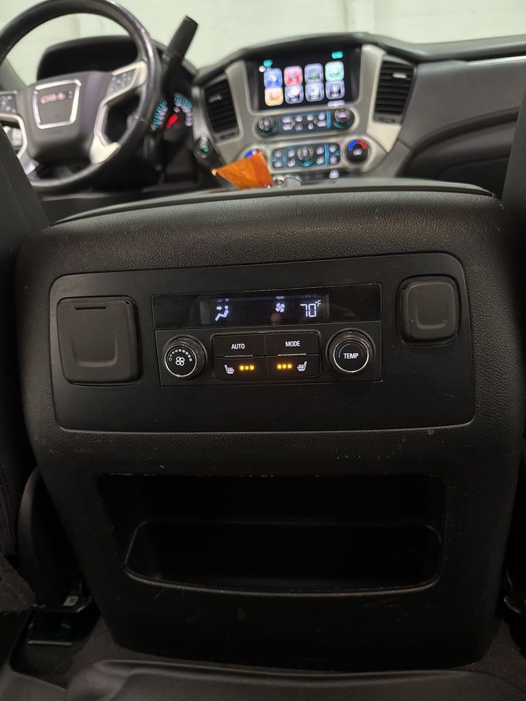 2020 GMC Yukon SLT - Photo 33