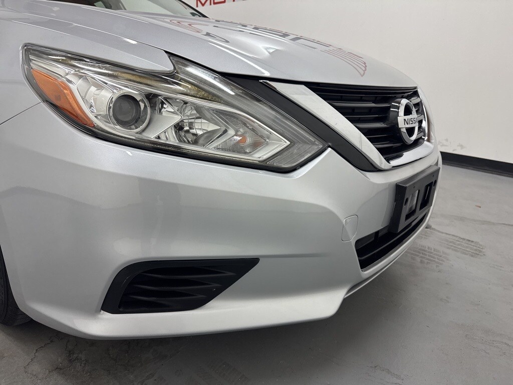 2018 Nissan Altima 2.5 S photo 2