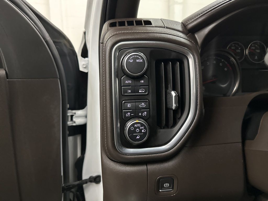 2021 Chevrolet Silverado 1500 LTZ - Photo 37