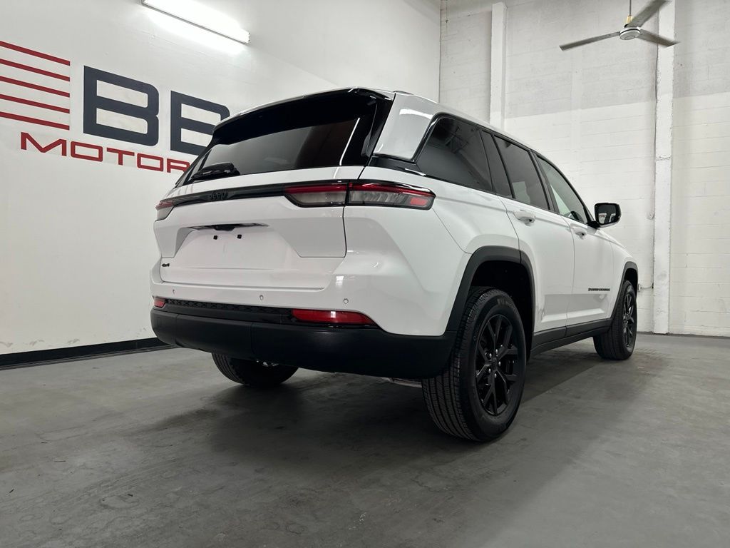 2024 Jeep Grand Cherokee Altitude - Photo 9