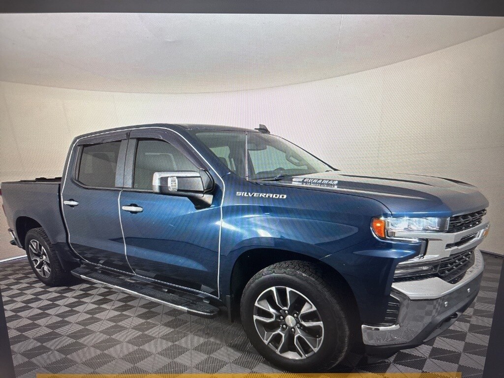 2019 Chevrolet Silverado 1500 LT photo 2