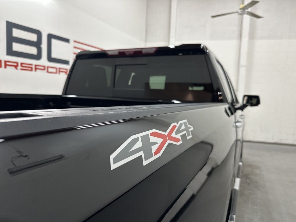 2024 Chevrolet Silverado 1500 LTZ - Photo 10