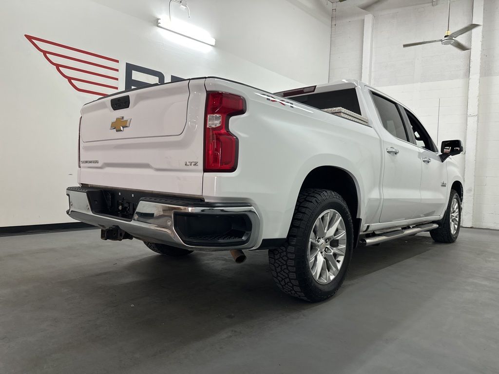 2021 Chevrolet Silverado 1500 LTZ - Photo 9