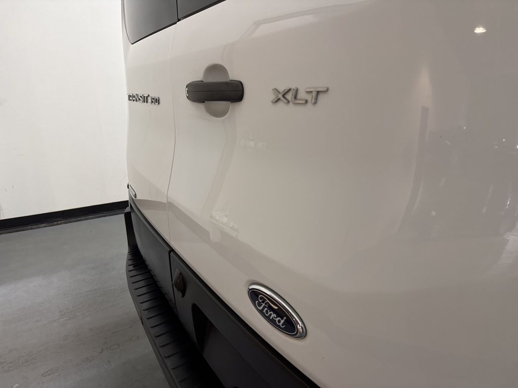 2021 Ford Transit Passenger Van XLT - Photo 10