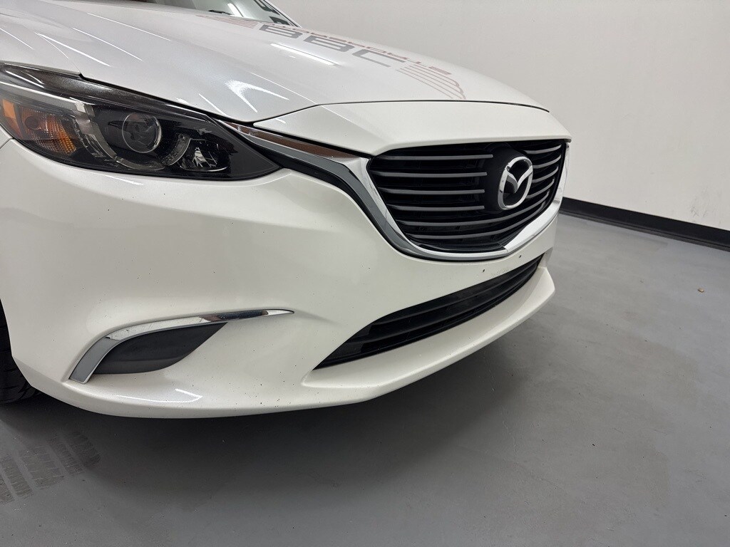 2017 Mazda Mazda6 Touring photo 2
