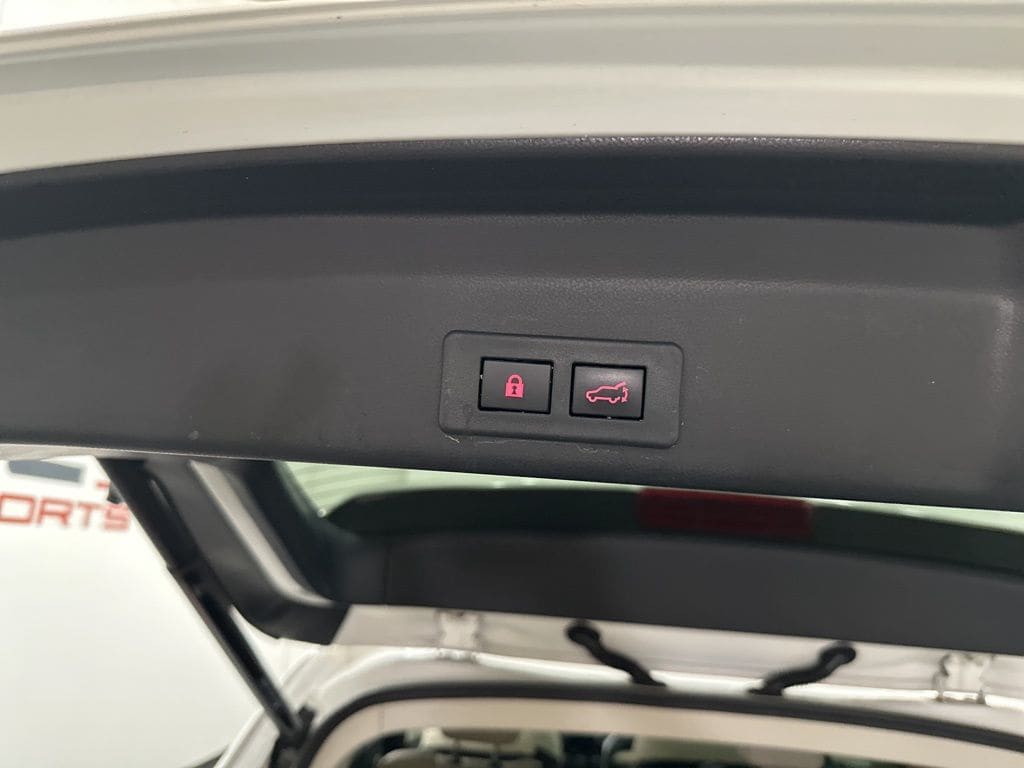 2022 Subaru Ascent Limited - Photo 18