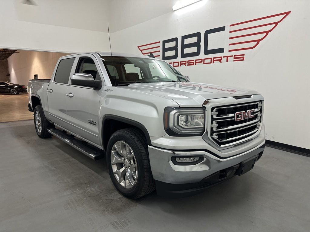 2018 GMC Sierra 4WD Crew Cab Short Box SLT's photo