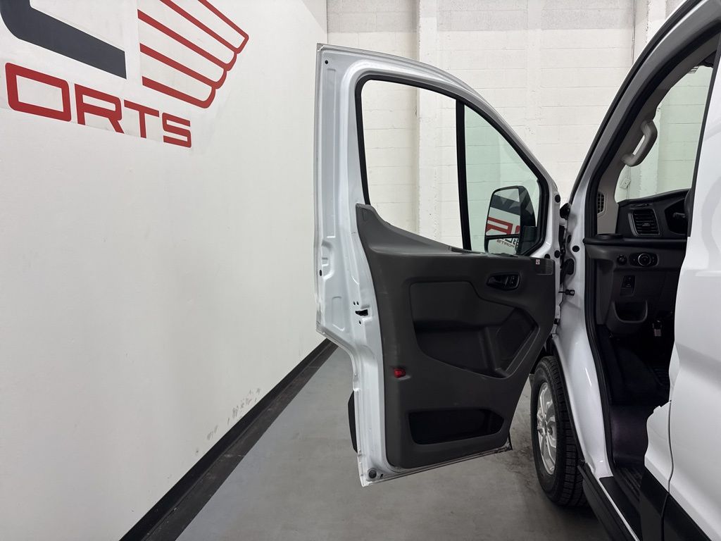 2021 Ford Transit Passenger Van XLT - Photo 36