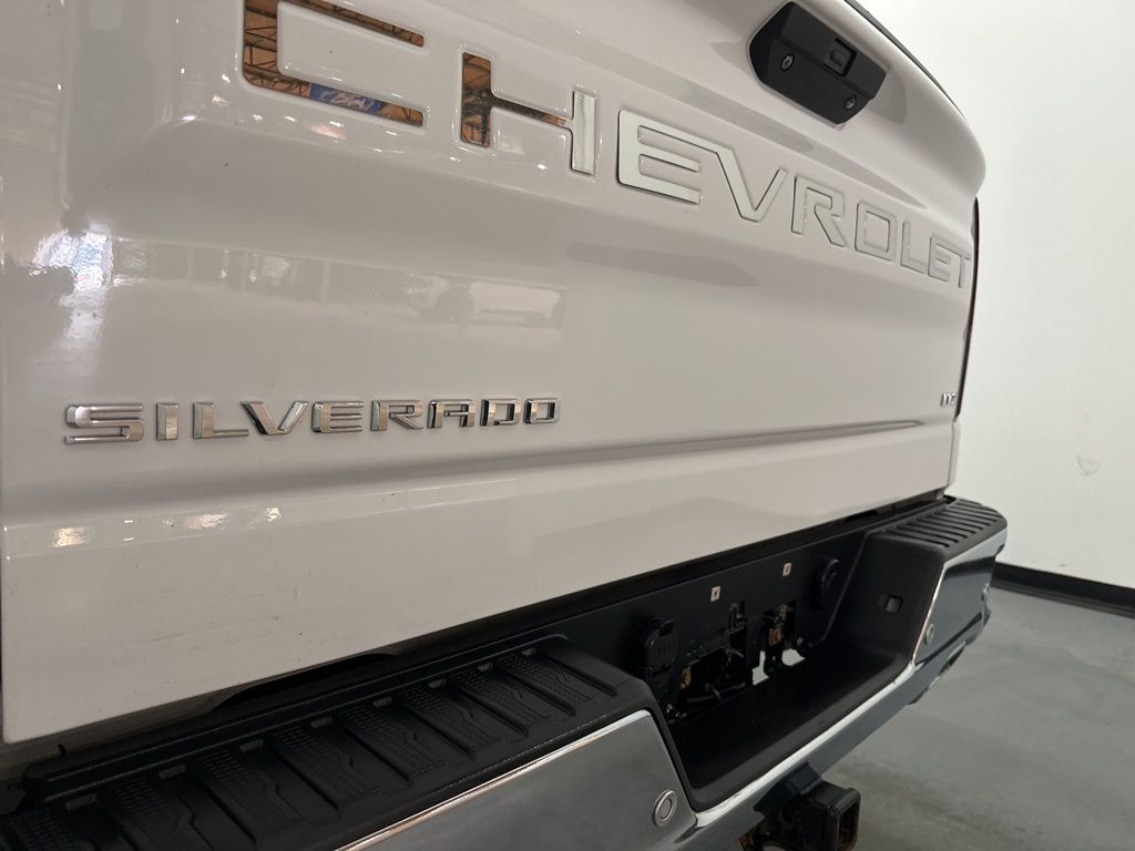 2021 Chevrolet Silverado 1500 LTZ - Photo 13