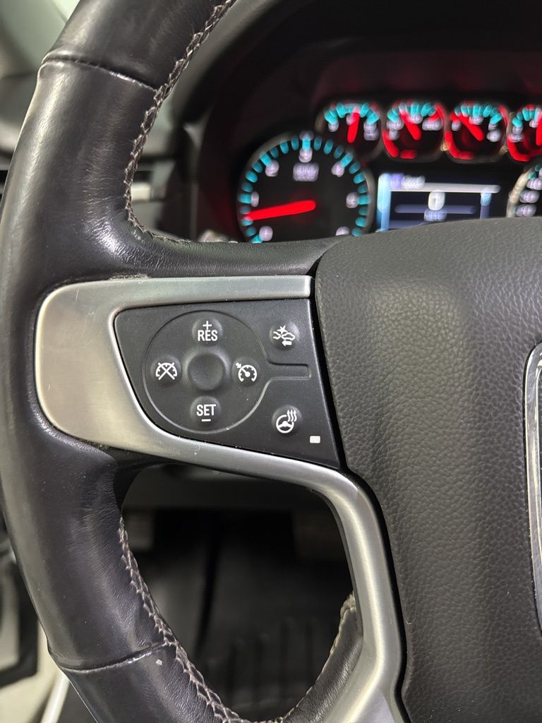 2020 GMC Yukon SLT - Photo 18