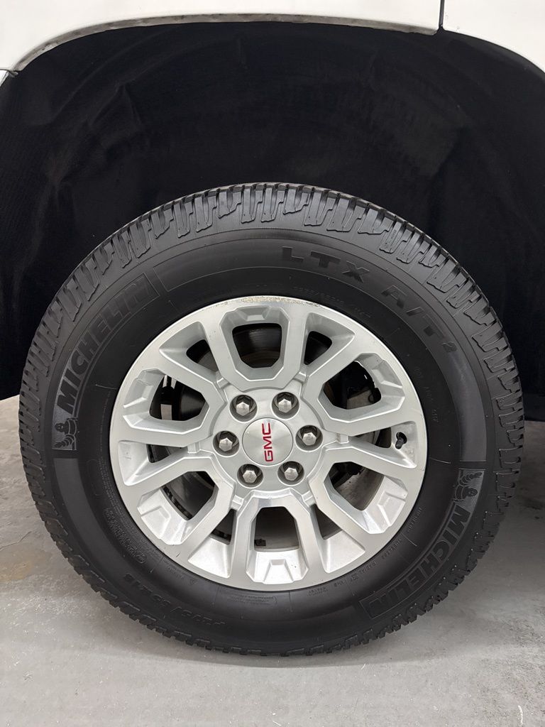 2020 GMC Yukon SLT - Photo 43