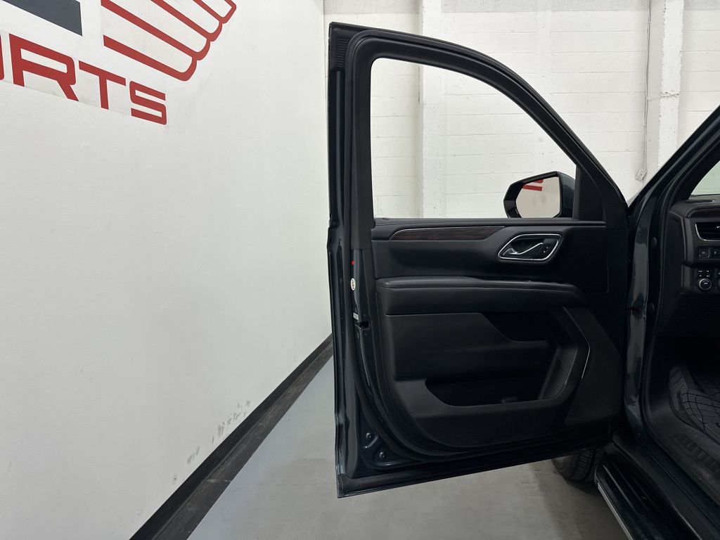 2021 Chevrolet Tahoe LS - Photo 32