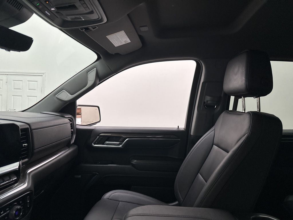 2024 Chevrolet Silverado 1500 LTZ - Photo 32