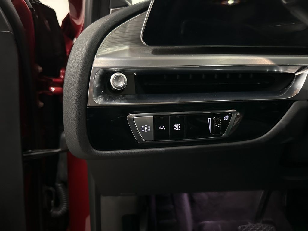 2024 Cadillac LYRIQ Luxury 1 - Photo 34