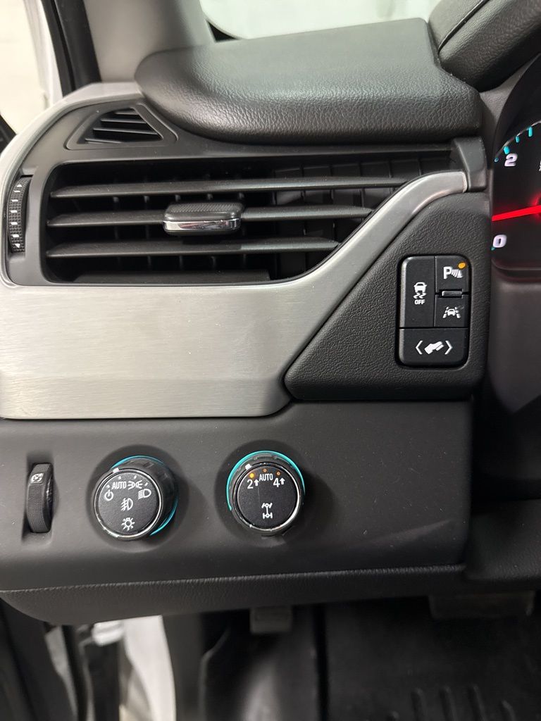 2020 GMC Yukon SLT - Photo 15