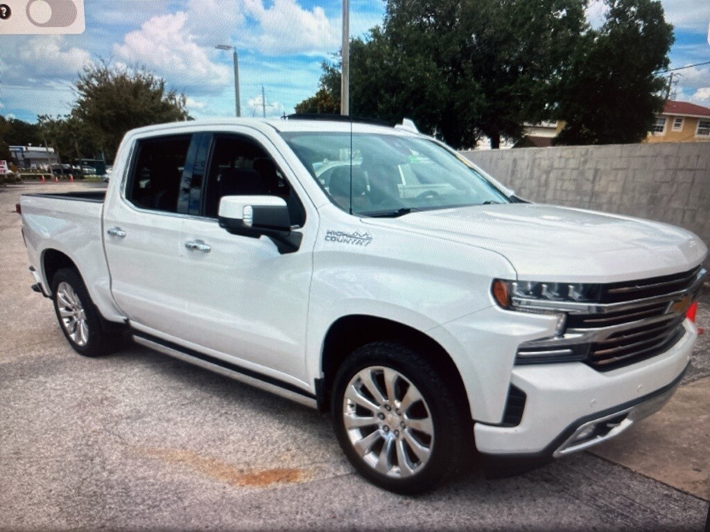 2022 Chevrolet Silverado 1500 High Country photo 2