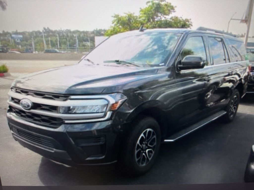 2023 Ford Expedition XLT MAX's photo