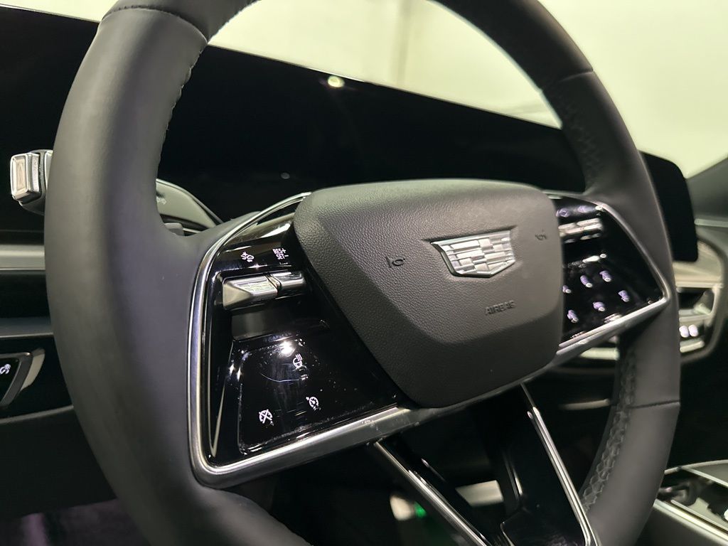 2024 Cadillac LYRIQ Luxury 1 - Photo 33