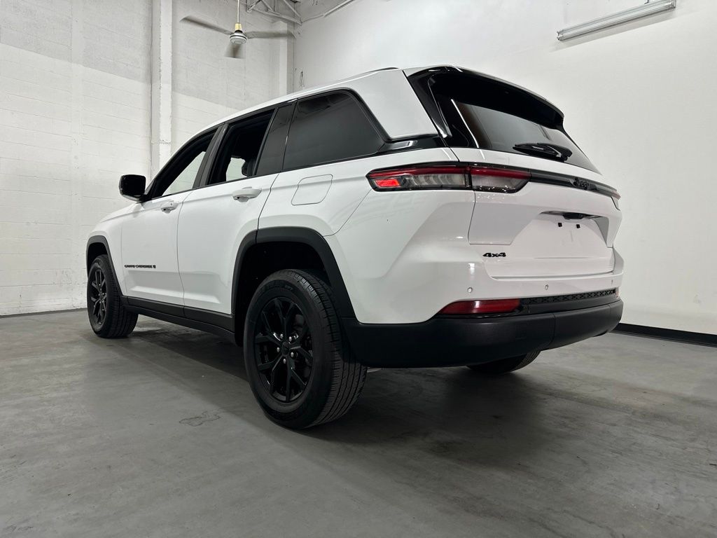 2024 Jeep Grand Cherokee Altitude - Photo 18