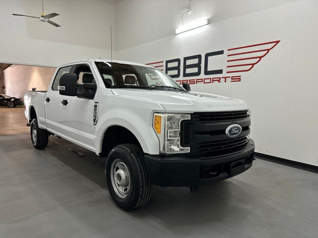 2017 Ford F-250 XL 4x4 Crew Cab 6-3/4' Box's photo
