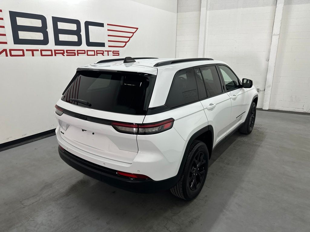 2024 Jeep Grand Cherokee Altitude - Photo 8
