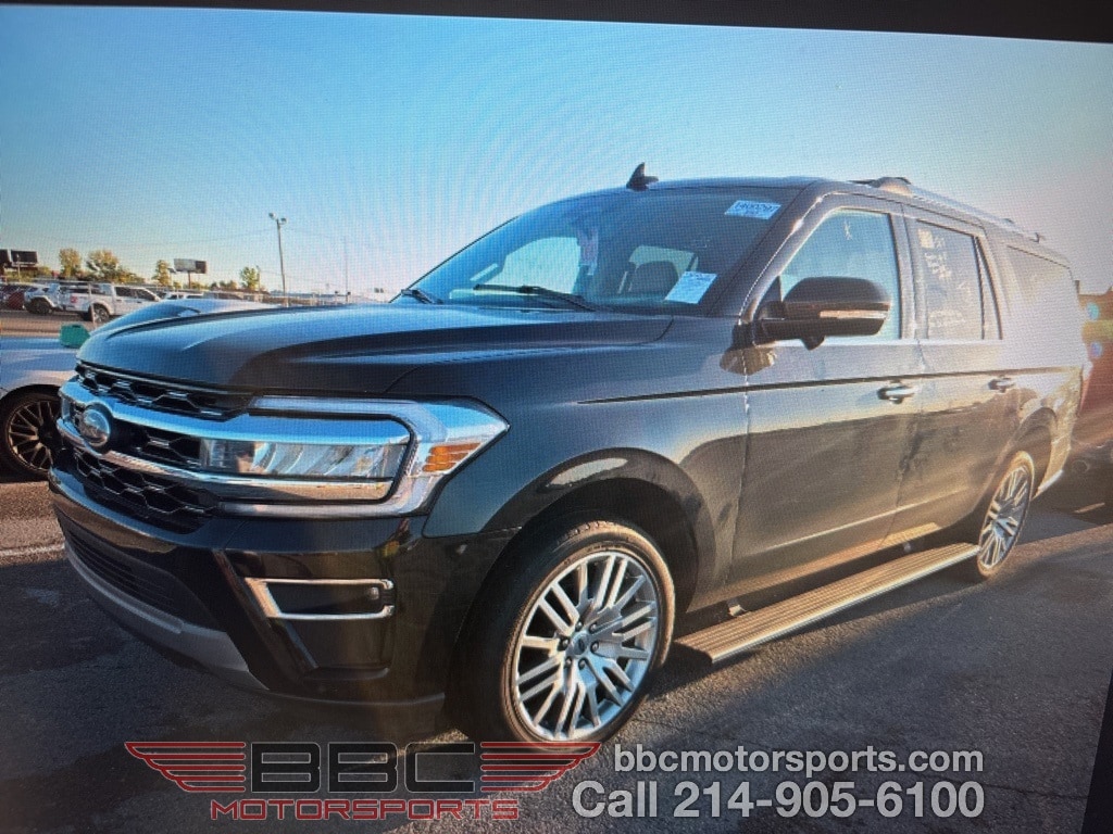 2023 Ford Expedition Limited's photo