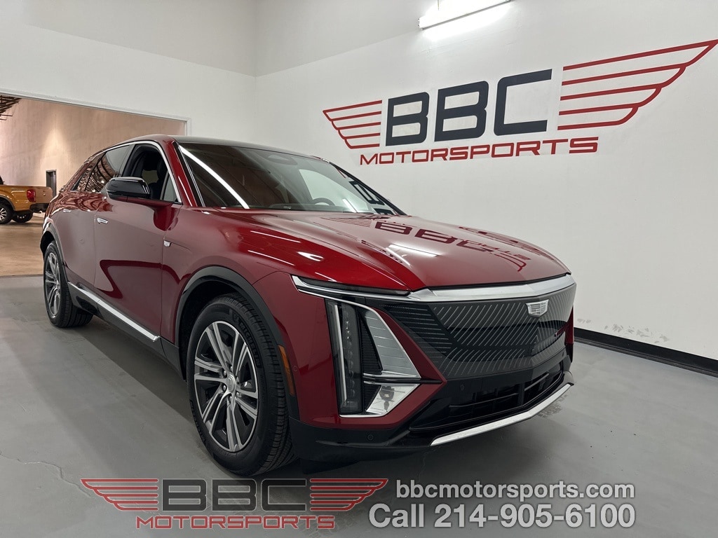 2024 Cadillac LYRIQ Luxury 1