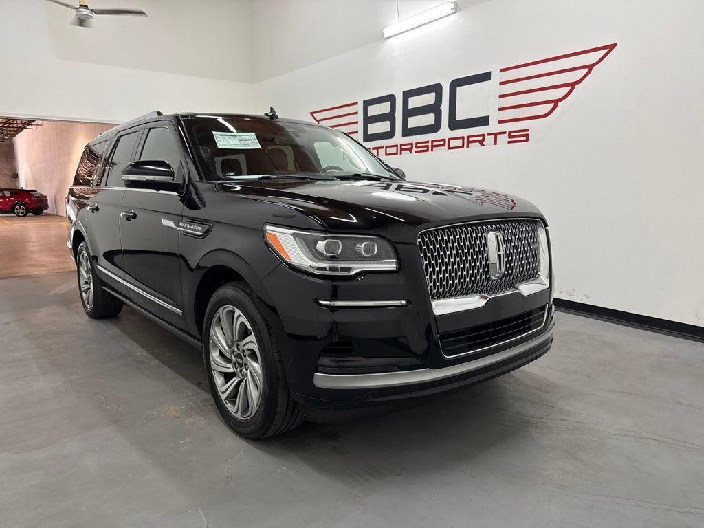 2022 Lincoln Navigator