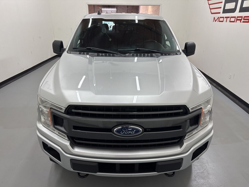 2019 Ford F-150 XLT photo 2