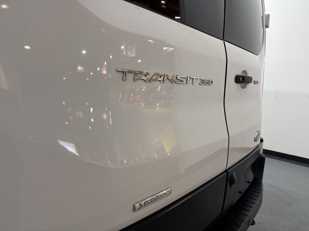 2021 Ford Transit Passenger Van XLT - Photo 11