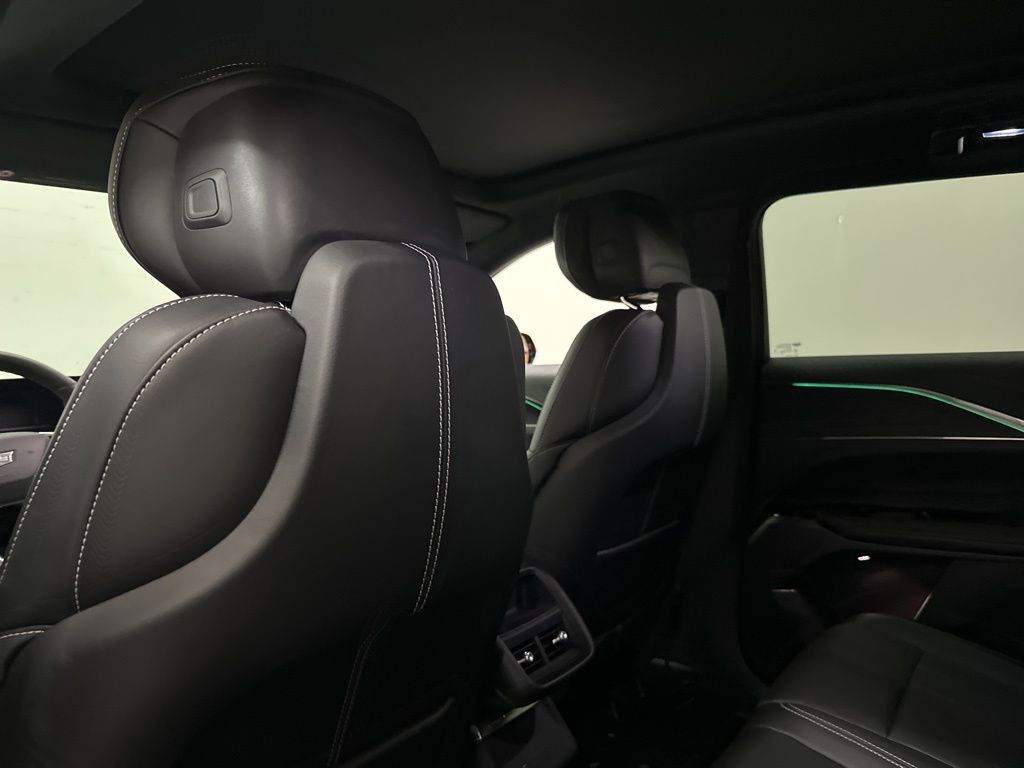 2024 Cadillac LYRIQ Luxury 1 - Photo 49