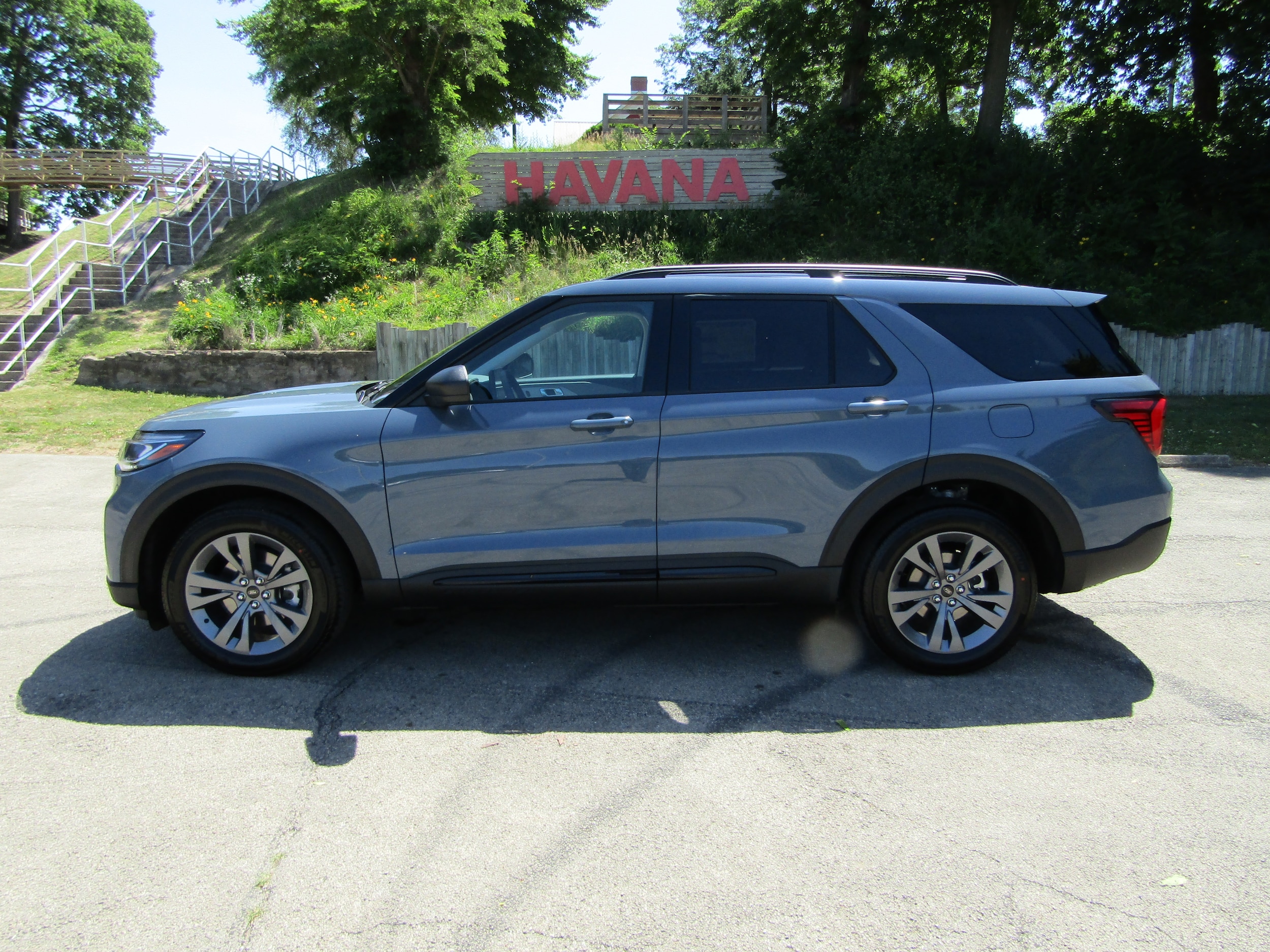 2026 Ford Explorer Active 4WD's photo