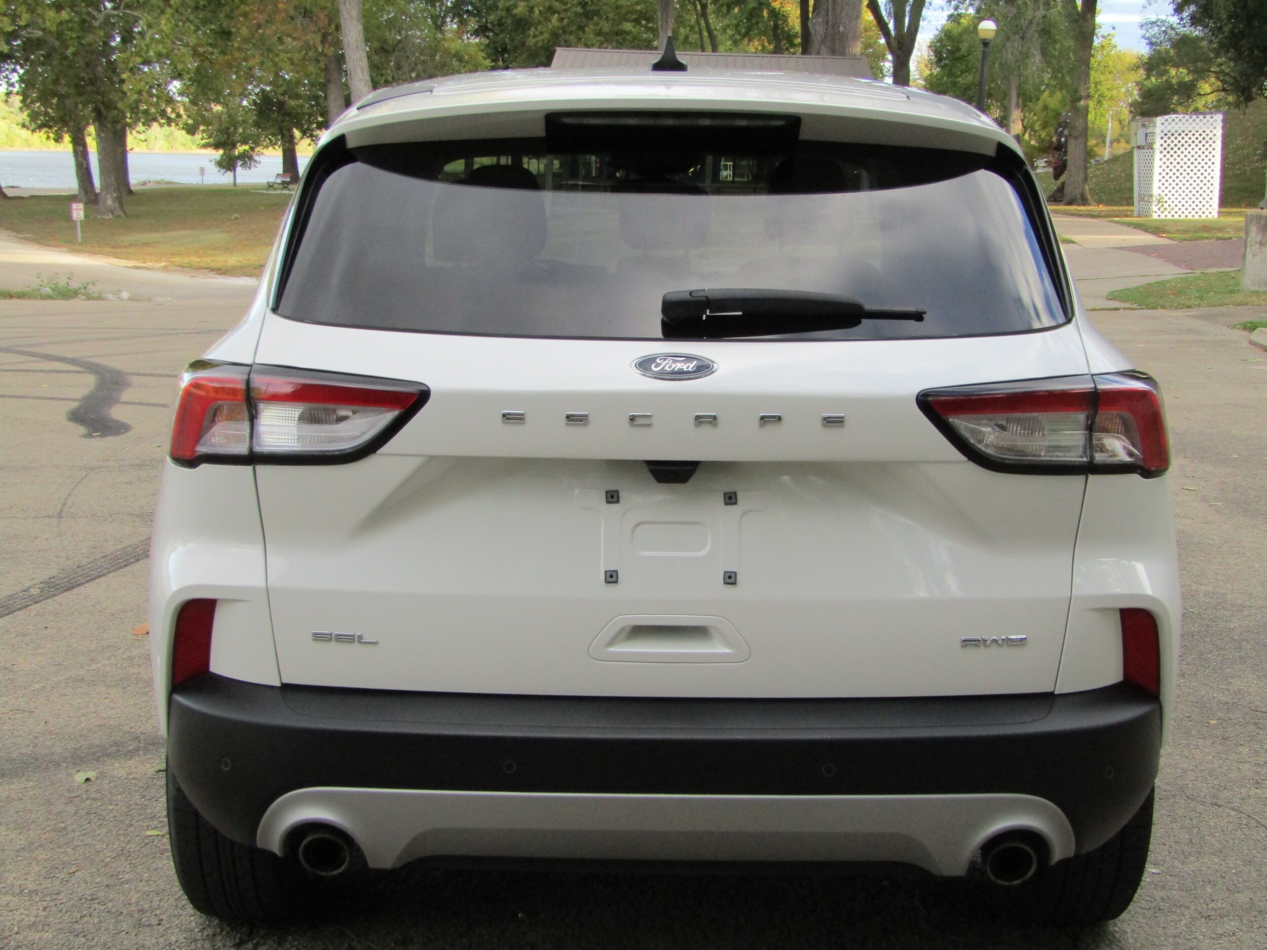 2022 Ford Escape SEL photo 3