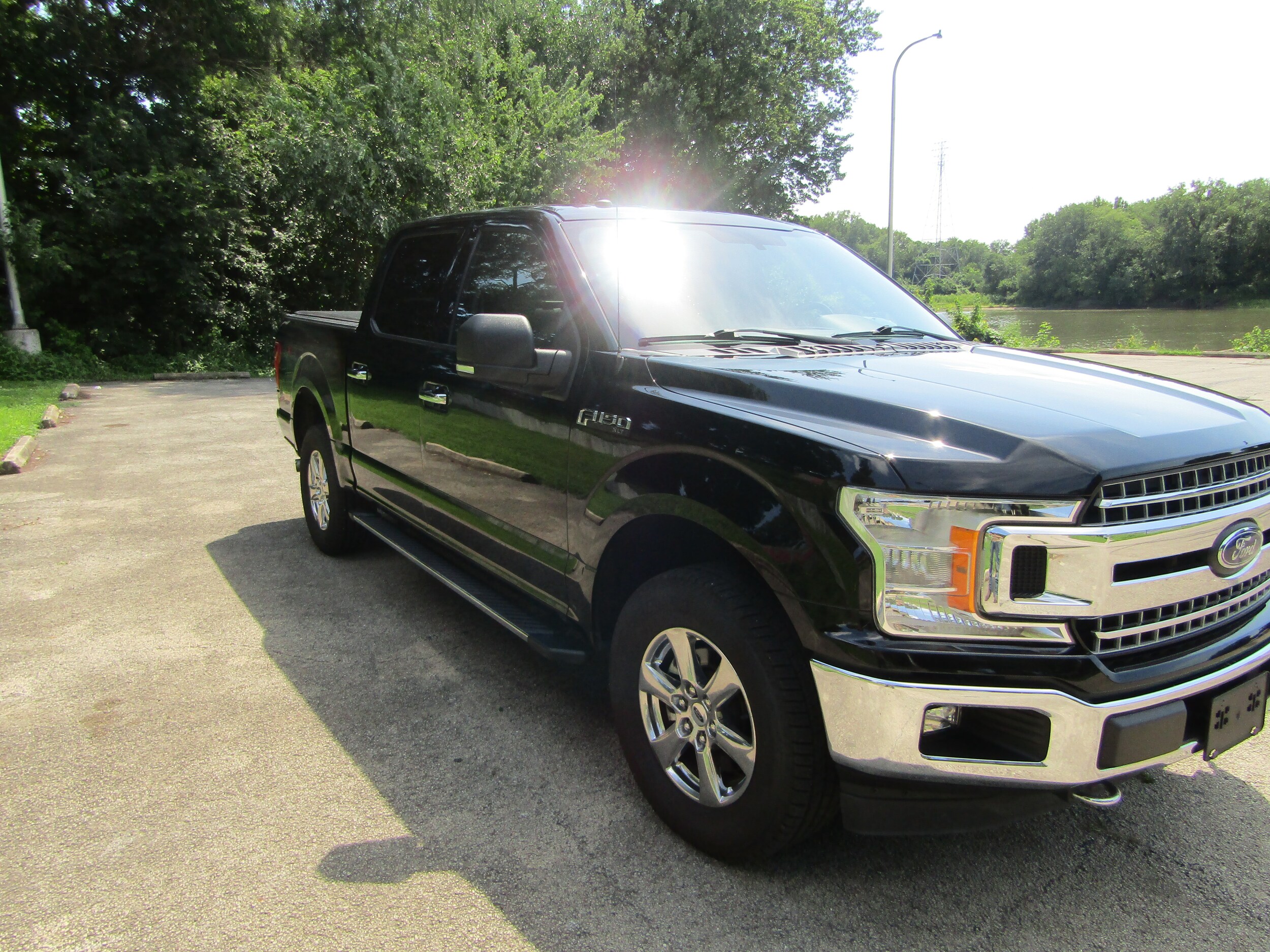 2018 Ford F-150 XLT photo 4