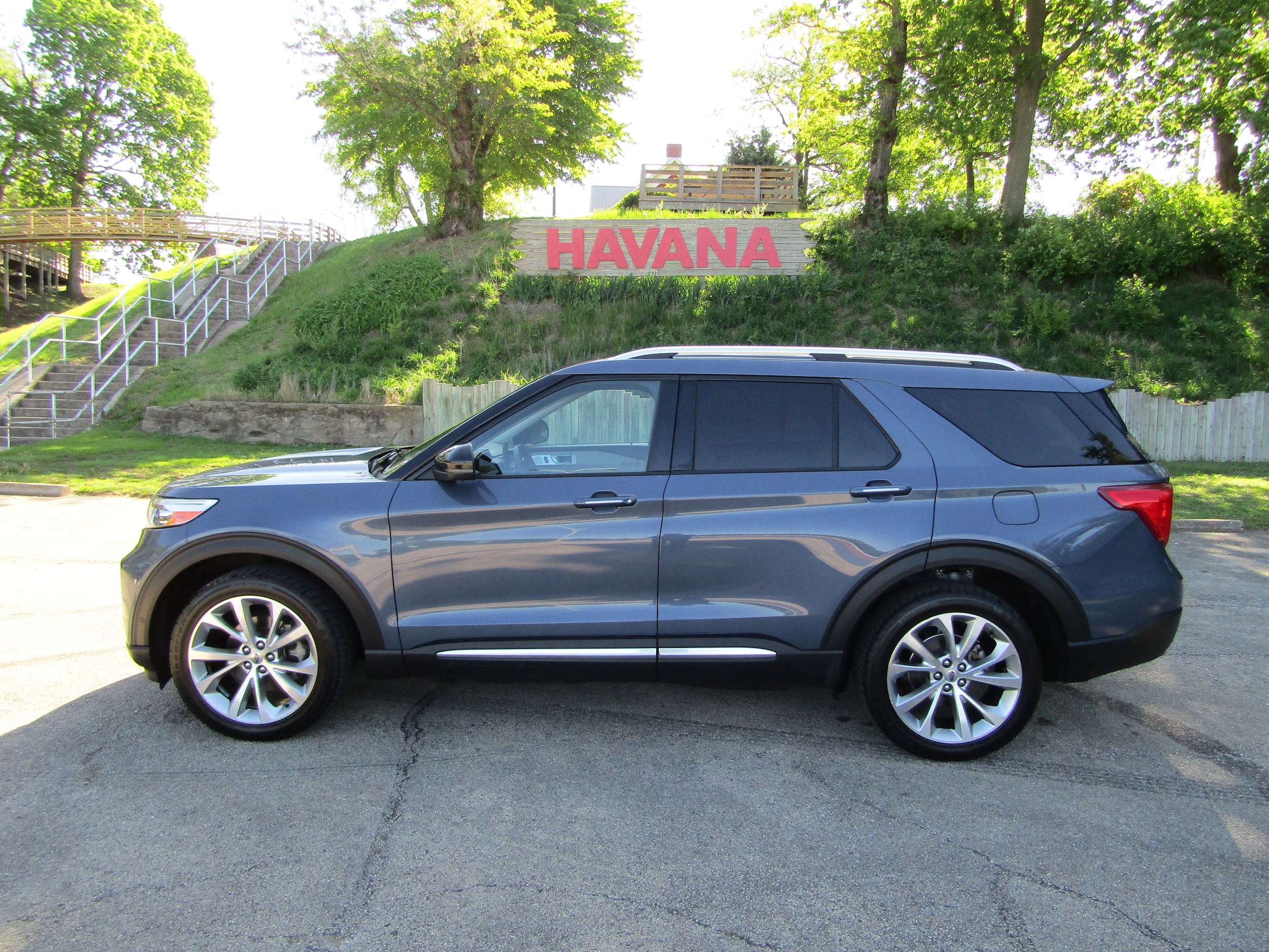 2021 Ford Explorer Platinum
